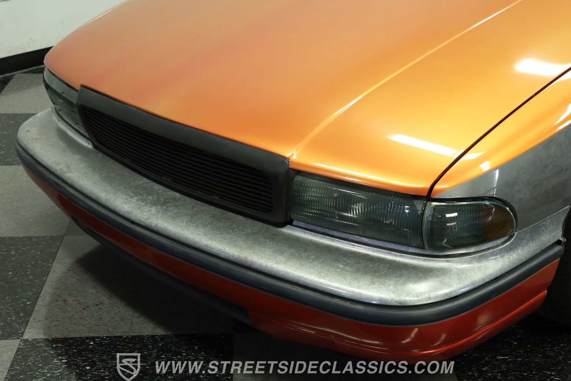 Used 1992 Oldsmobile Custom Cruiser RWD image 19