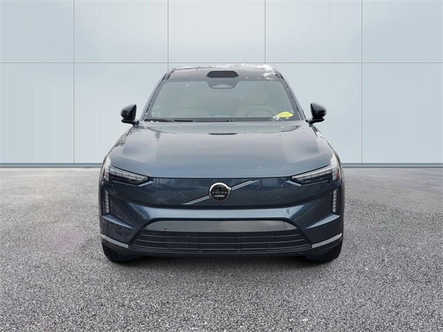 New 2025 Volvo EX90 Plus w/ Protection Package Premier image 2