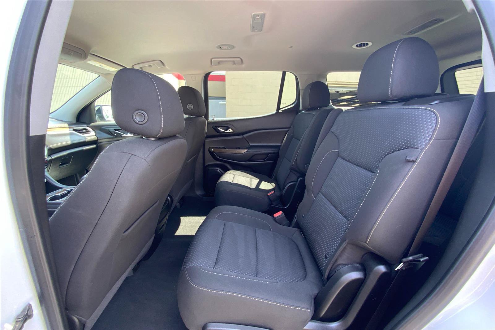Used 2023 GMC Acadia SLE w/ Driver Convenience Package AWD/4WD image 11