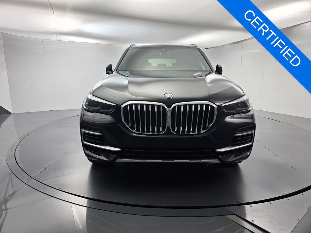 Certified 2023 BMW X5 xDrive45e w/ Luxury Seating Package AWD/4WD image 2