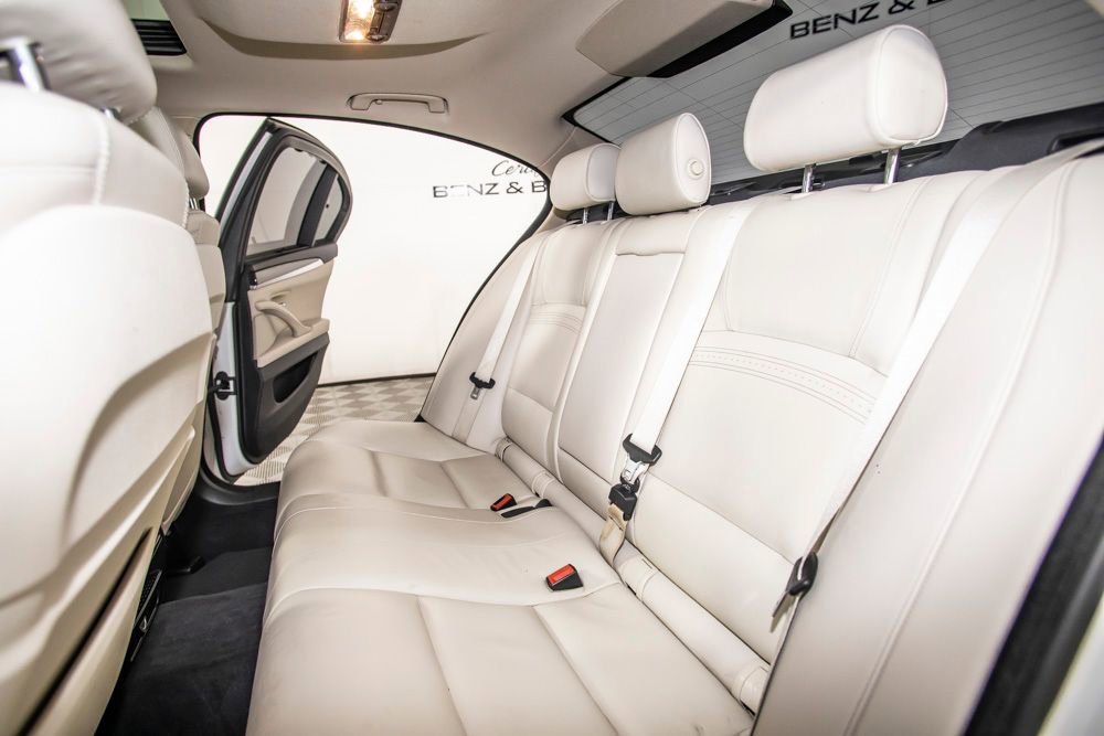 Used 2014 BMW 550i Sedan RWD image 16