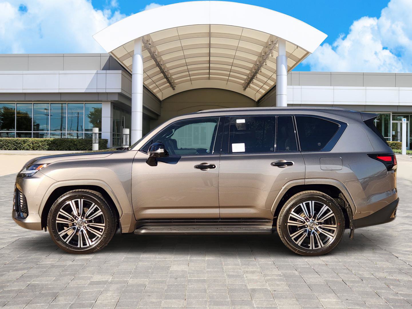 New 2026 Lexus LX 700h Luxury image 3
