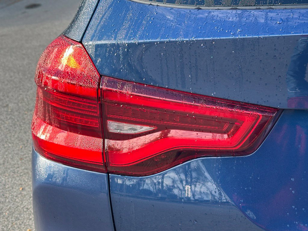 Used 2018 BMW X3 xDrive30i AWD/4WD image 11