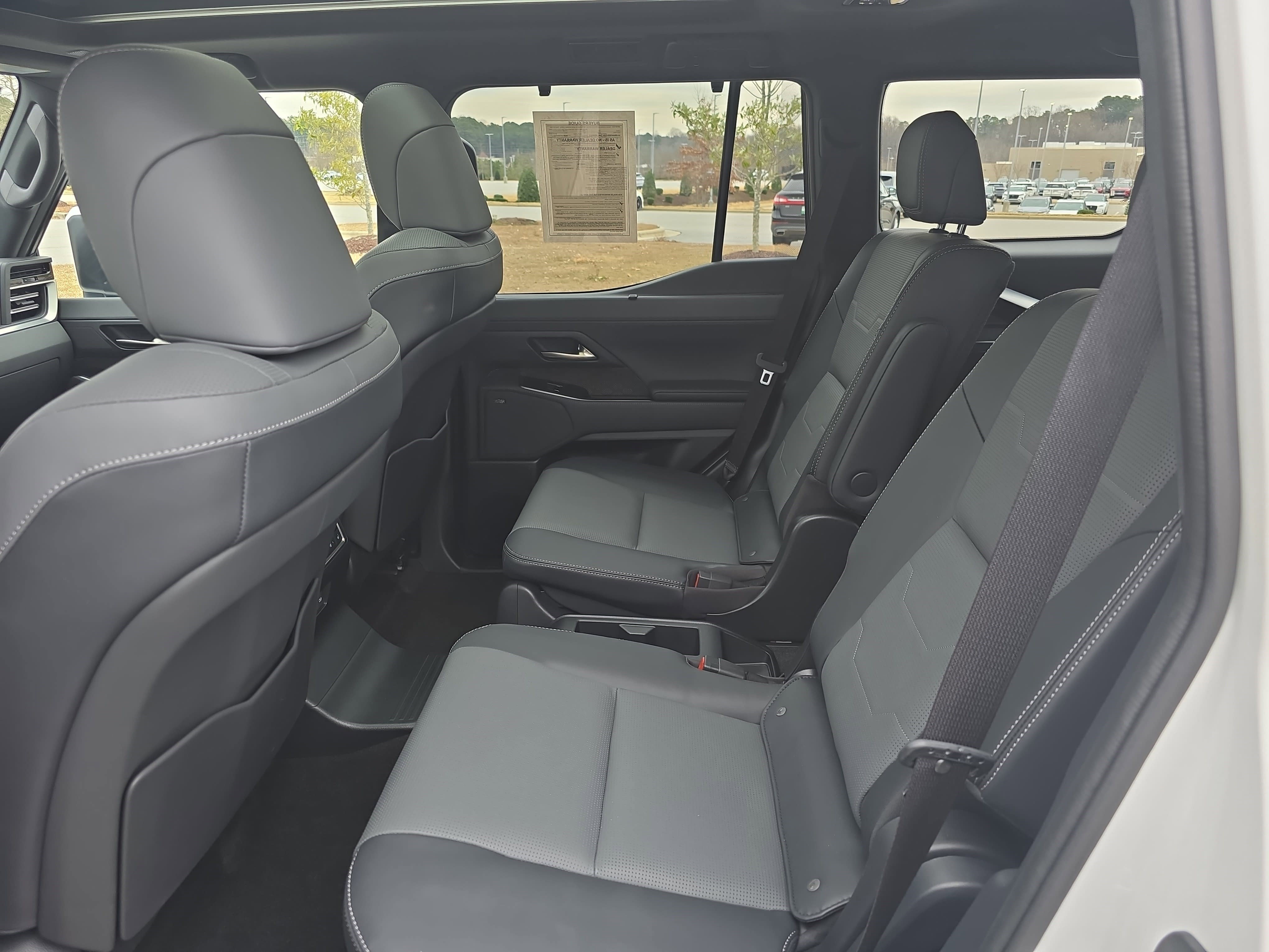 Used 2025 Lexus GX 550 image 14