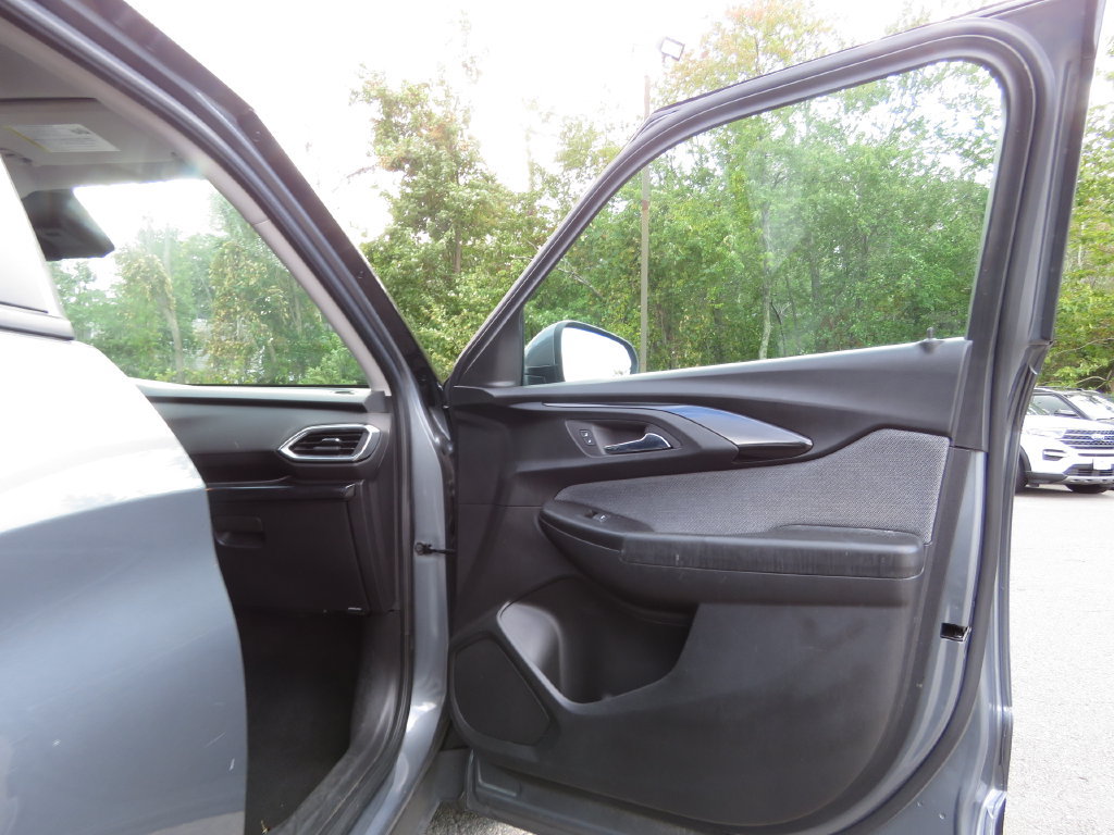 Used 2021 Chevrolet TrailBlazer LT w/ Convenience Package AWD/4WD image 12