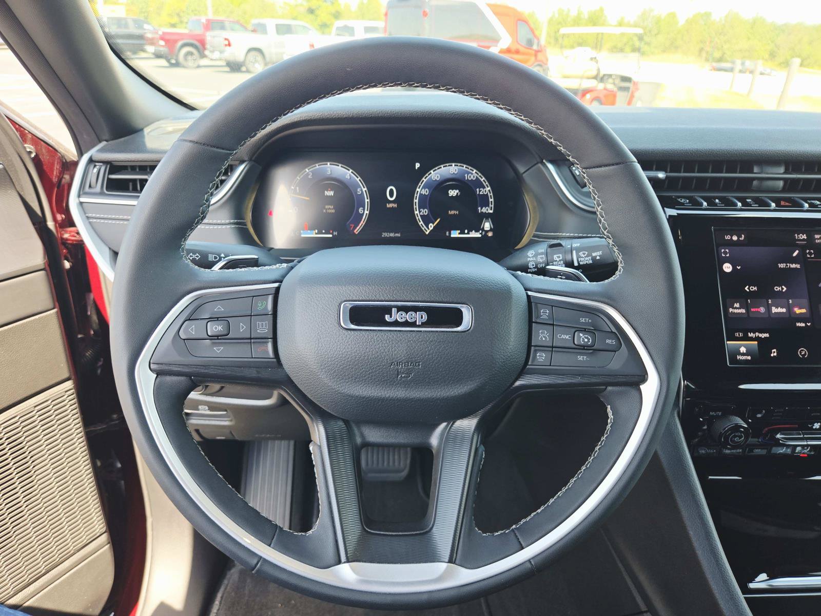 Used 2025 Jeep Grand Cherokee Laredo X w/ Luxury Tech Group I AWD/4WD image 21