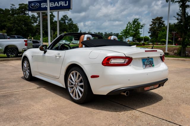 Used 2020 FIAT 124 Spider Lusso w/ Convenience Group RWD image 4