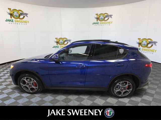 Used 2022 Alfa Romeo Stelvio Sprint image 6