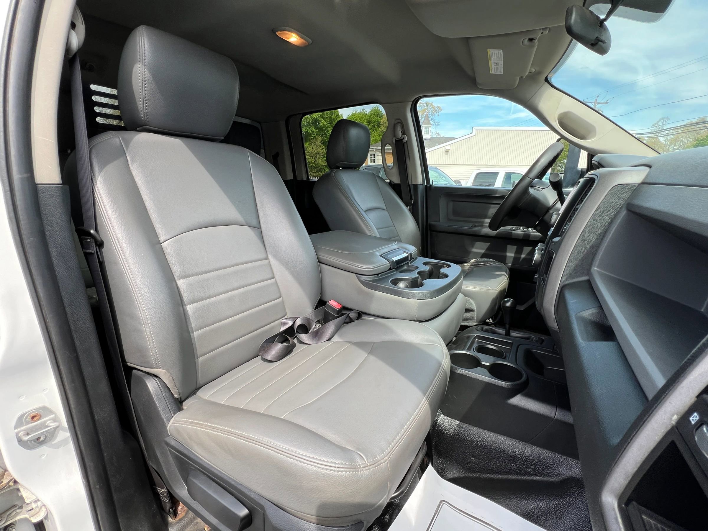 Used 2015 RAM 5500 Tradesman AWD/4WD image 34