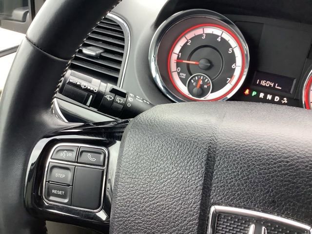 Used 2018 Dodge Grand Caravan SXT FWD image 25