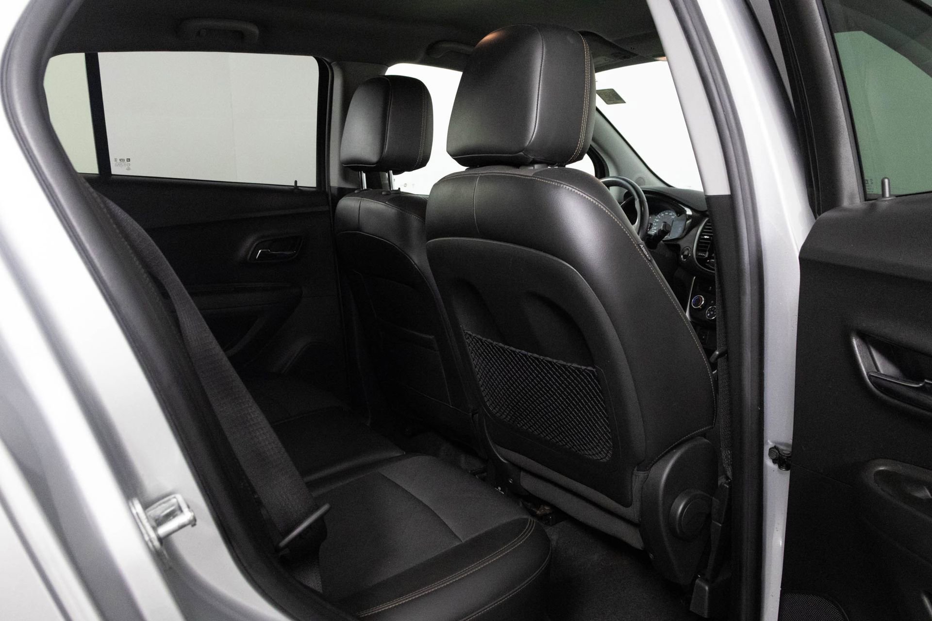 Used 2017 Chevrolet Trax LT w/ LT Convenience Package image 24