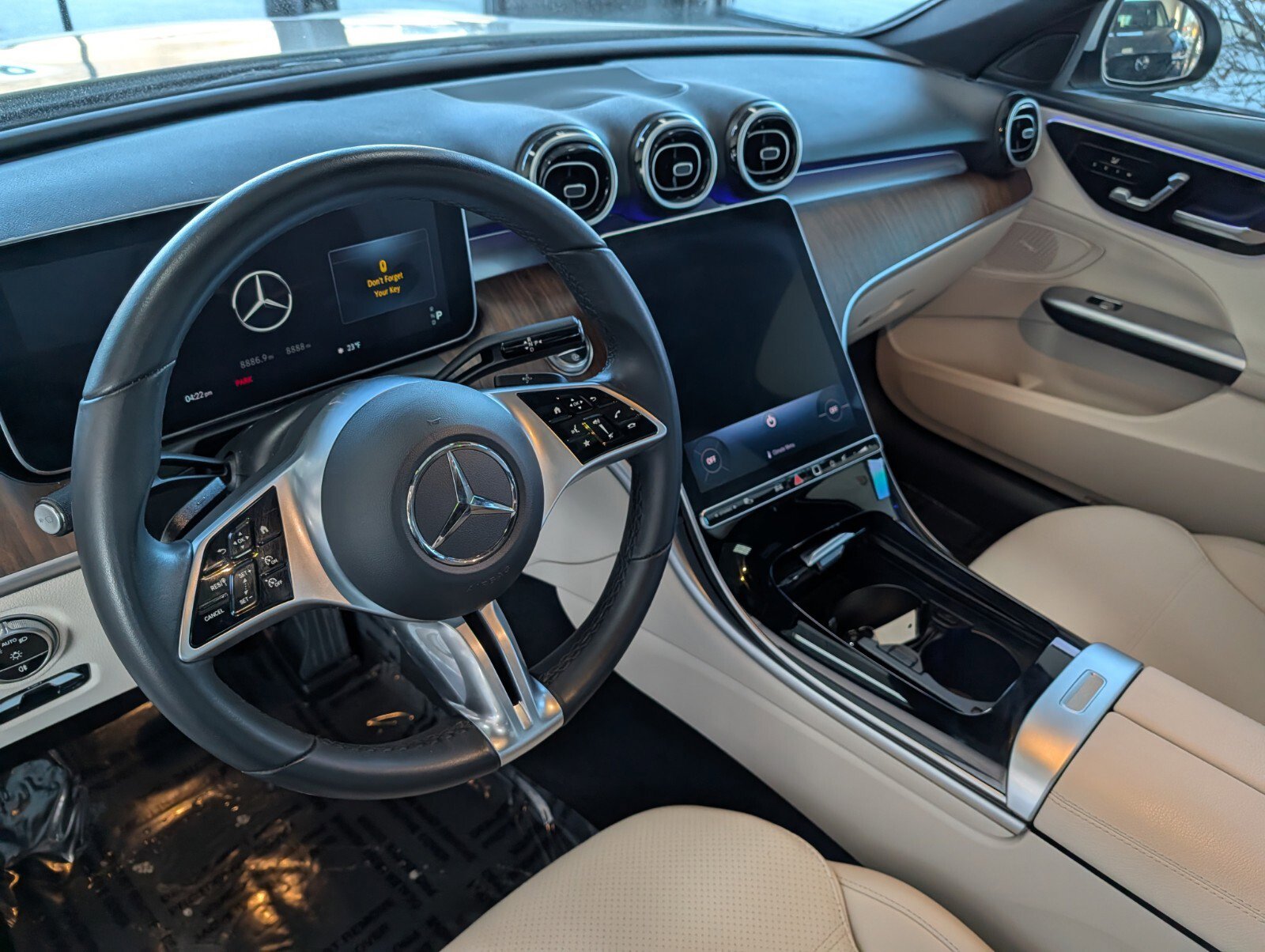 Used 2024 Mercedes-Benz C 300 4MATIC Sedan image 16