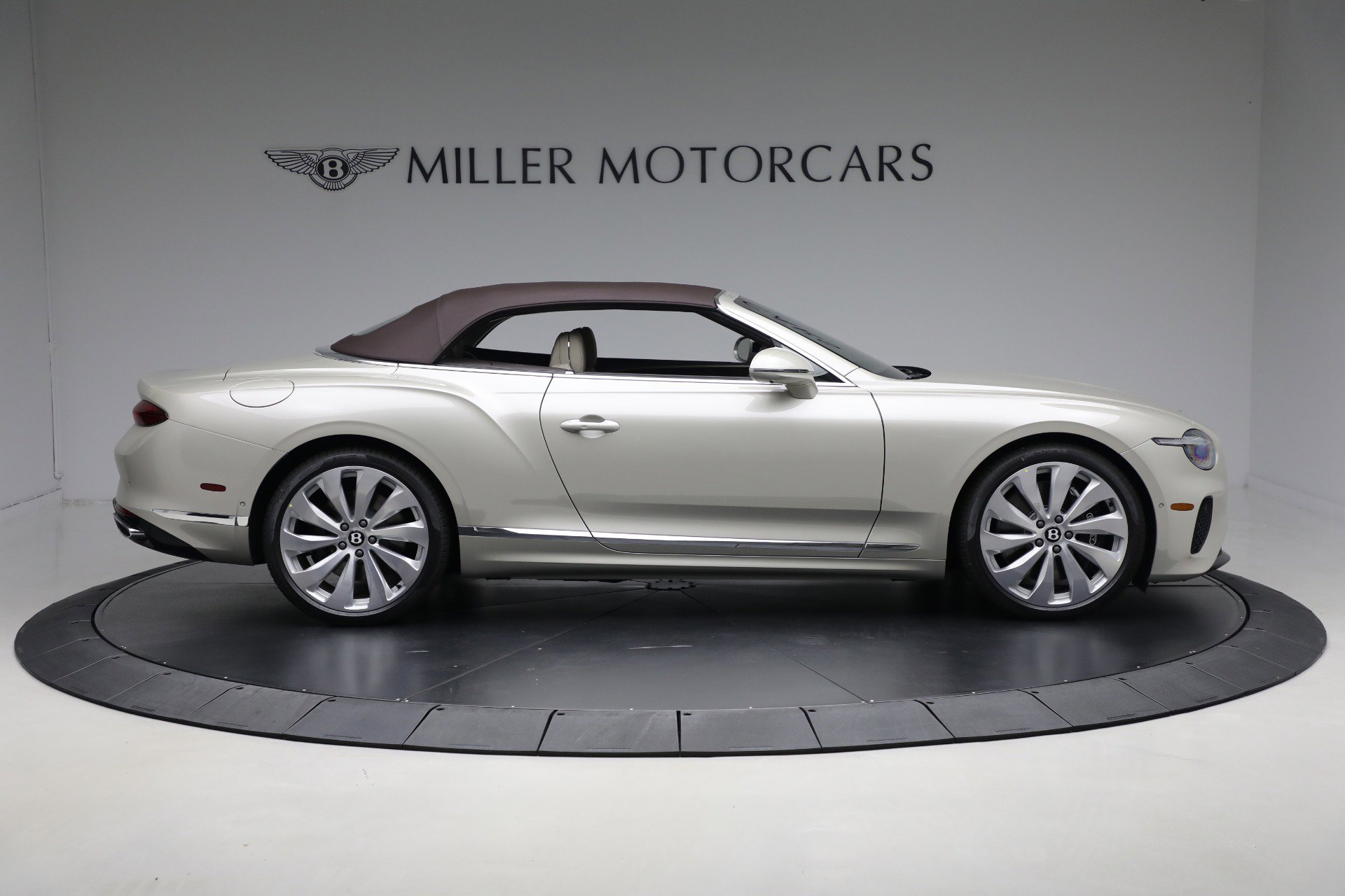 New 2026 Bentley Continental GTC AWD/4WD image 14