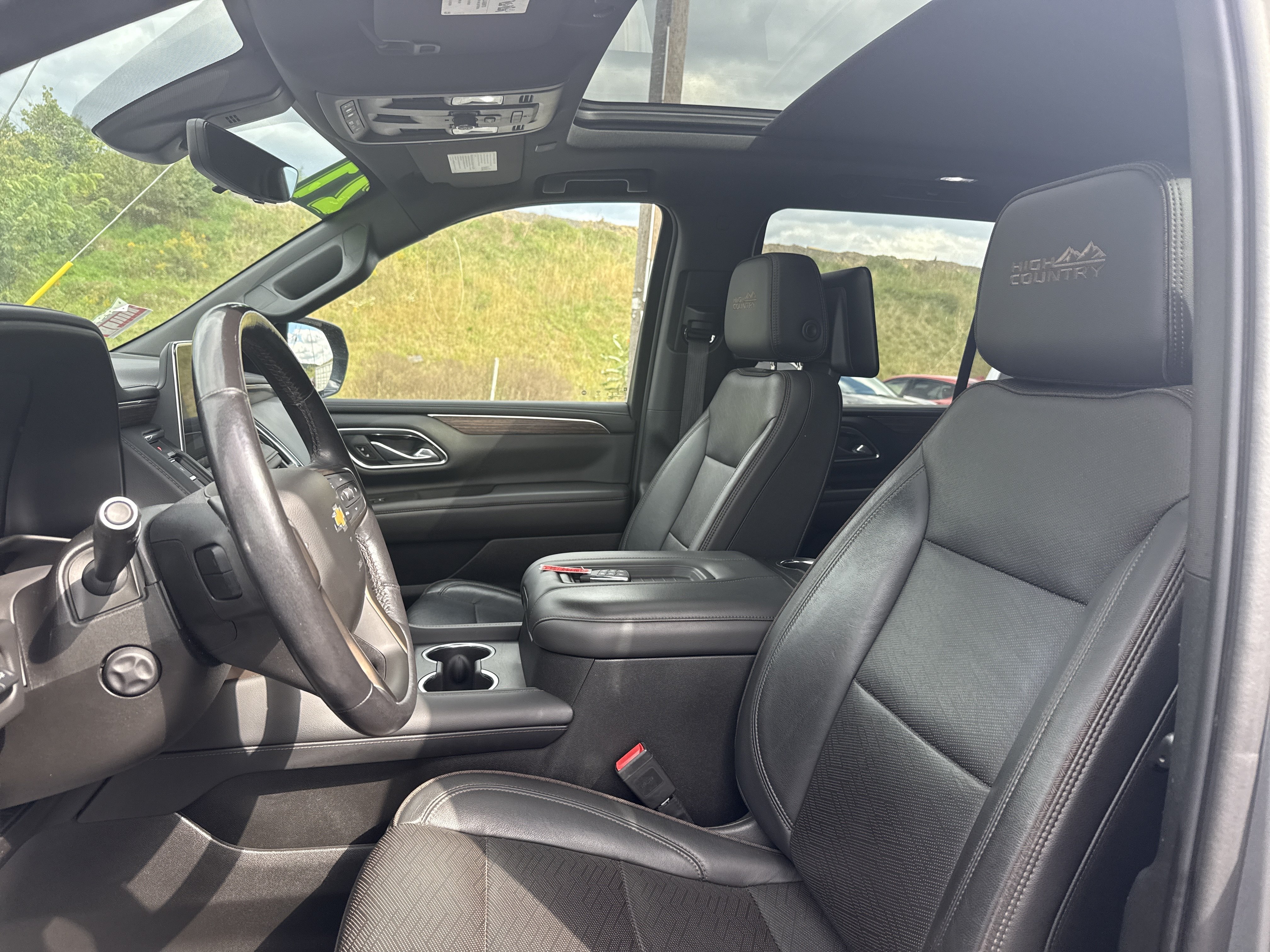 Used 2021 Chevrolet Tahoe High Country AWD/4WD image 16