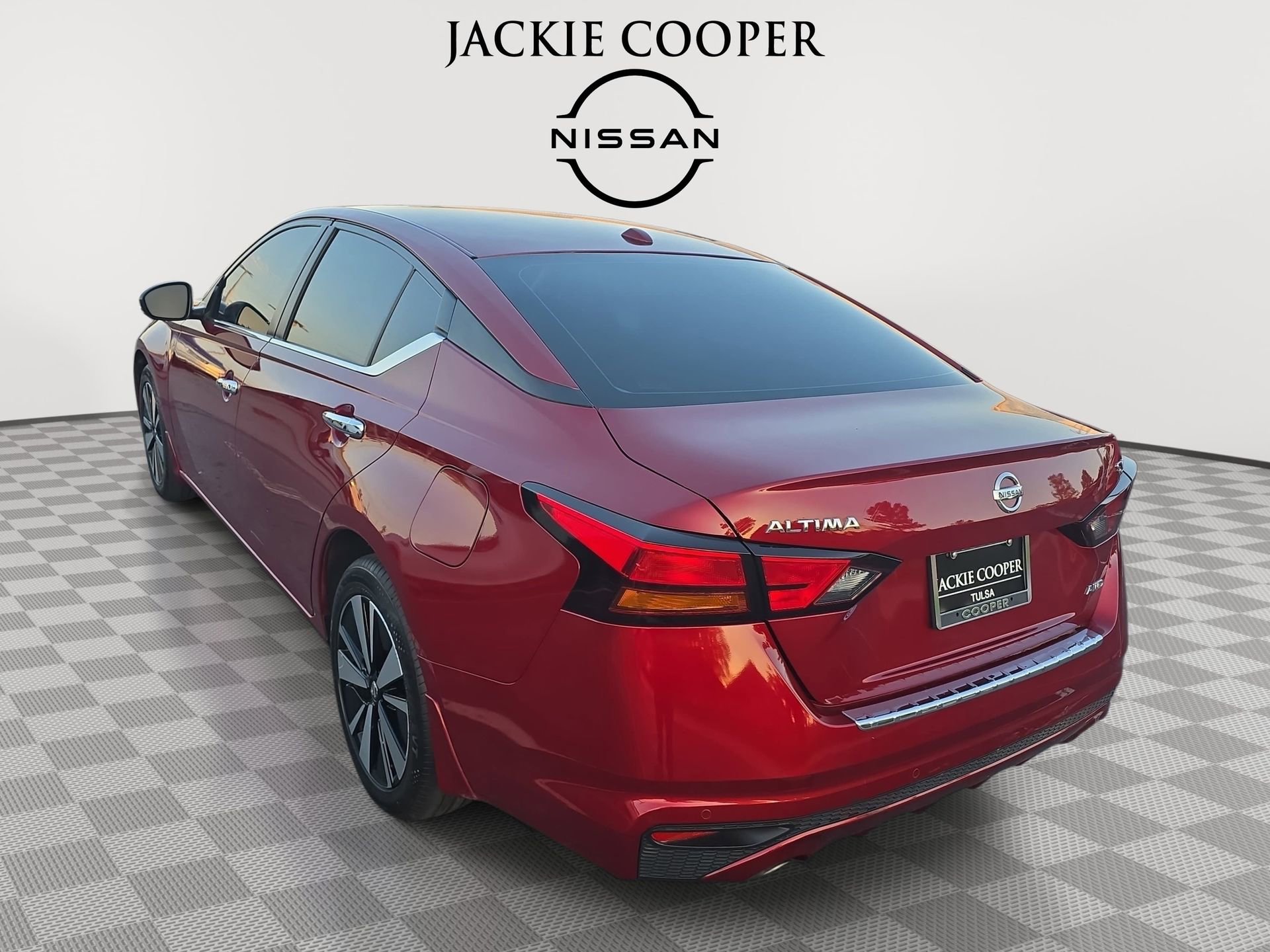 Certified 2022 Nissan Altima 2.5 SV w/ SV Premium Package AWD/4WD image 7
