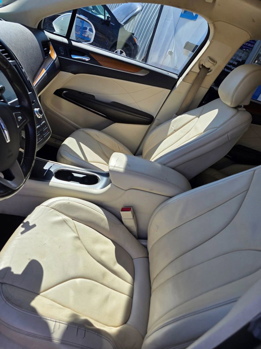 Used 2016 Lincoln MKC Reserve w/ Lincoln MKC Climate Package image 11