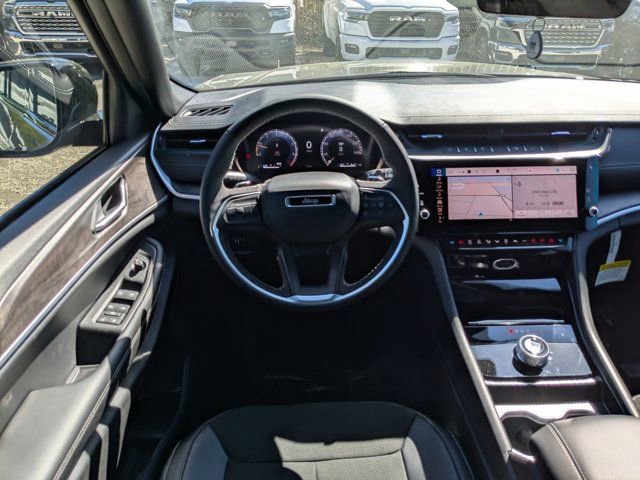New 2026 Jeep Grand Cherokee Altitude RWD image 17