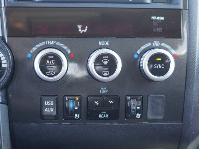 Used 2019 Toyota Sequoia Platinum w/ Carpet Mat Package (TMS) AWD/4WD image 32