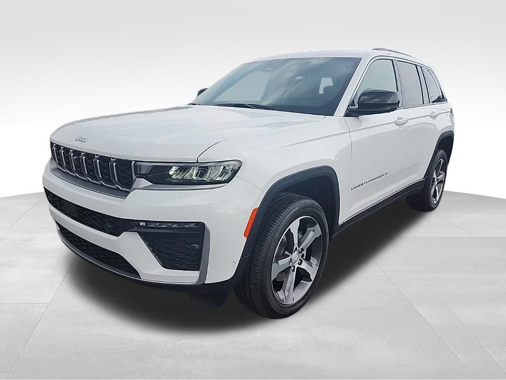 New 2026 Jeep Grand Cherokee Limited w/ Luxury Tech Group II RWD image 17