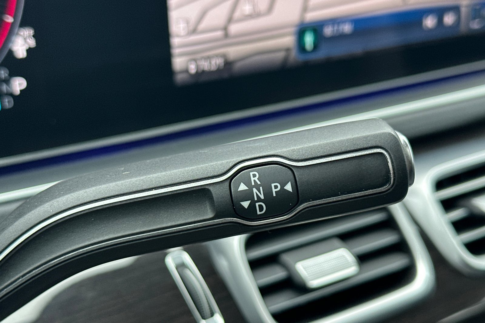 Certified 2024 Mercedes-Benz GLS 450 4MATIC image 23