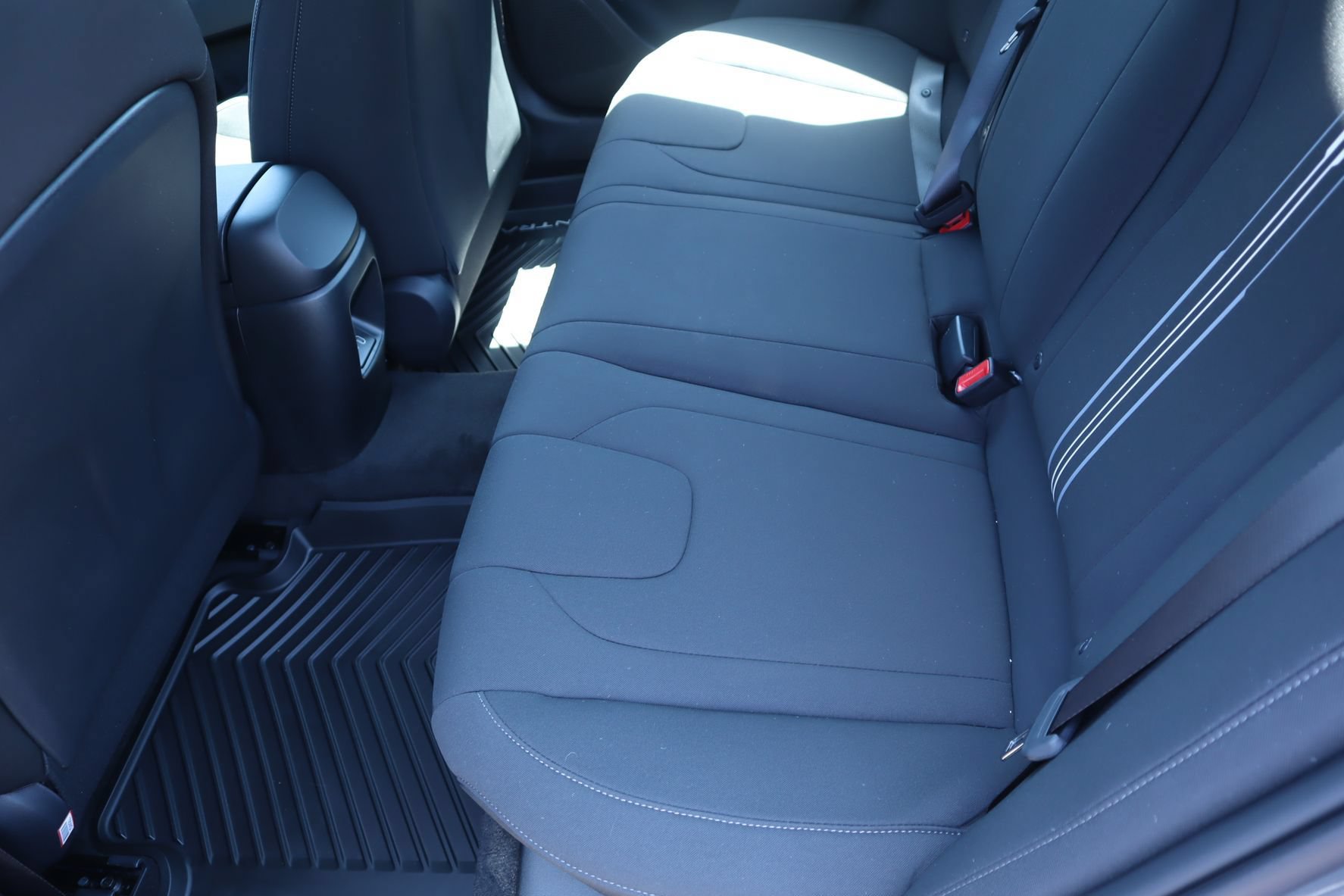 New 2026 Hyundai Elantra Sport FWD image 17