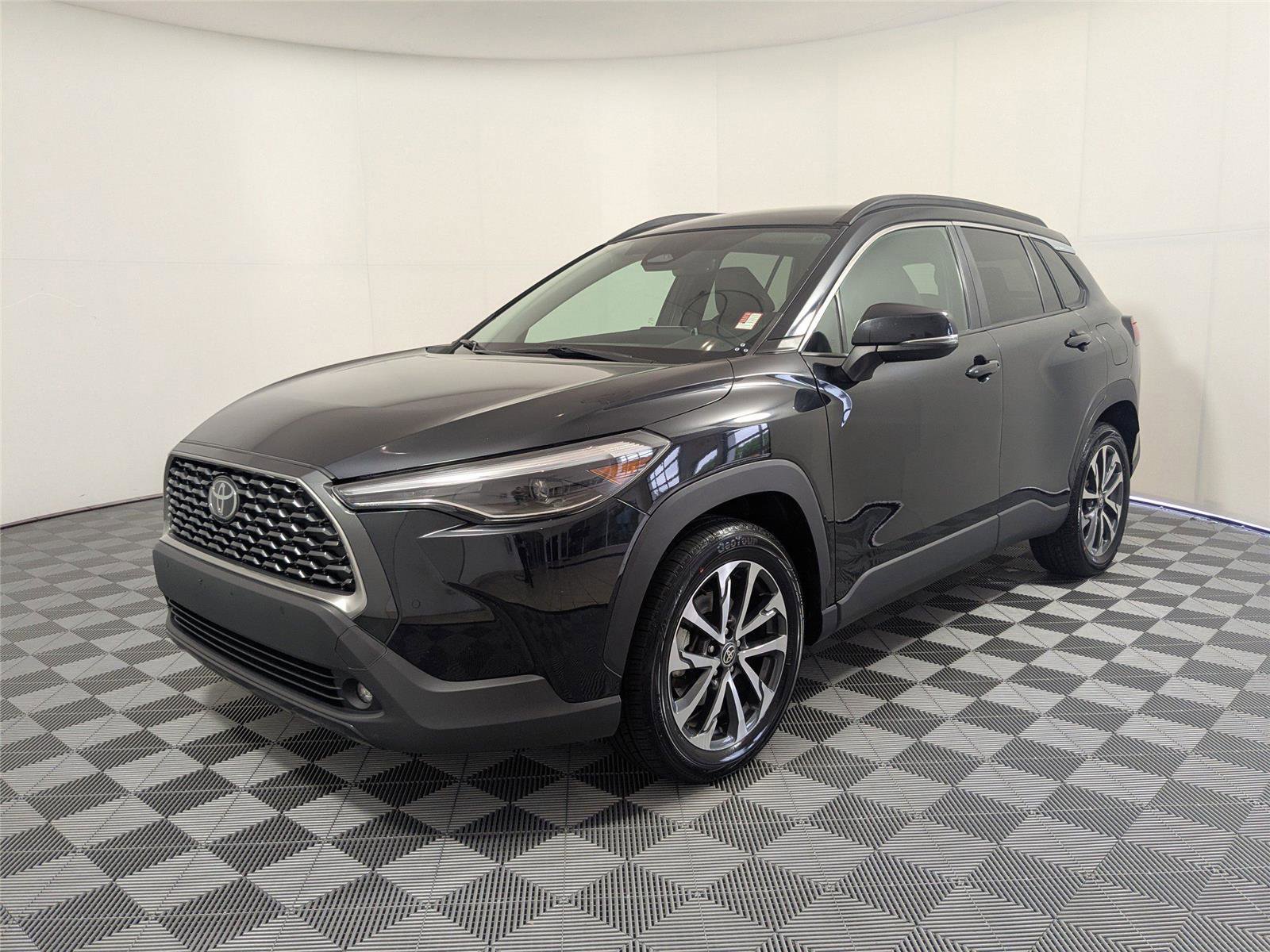 Certified 2023 Toyota Corolla Cross XLE