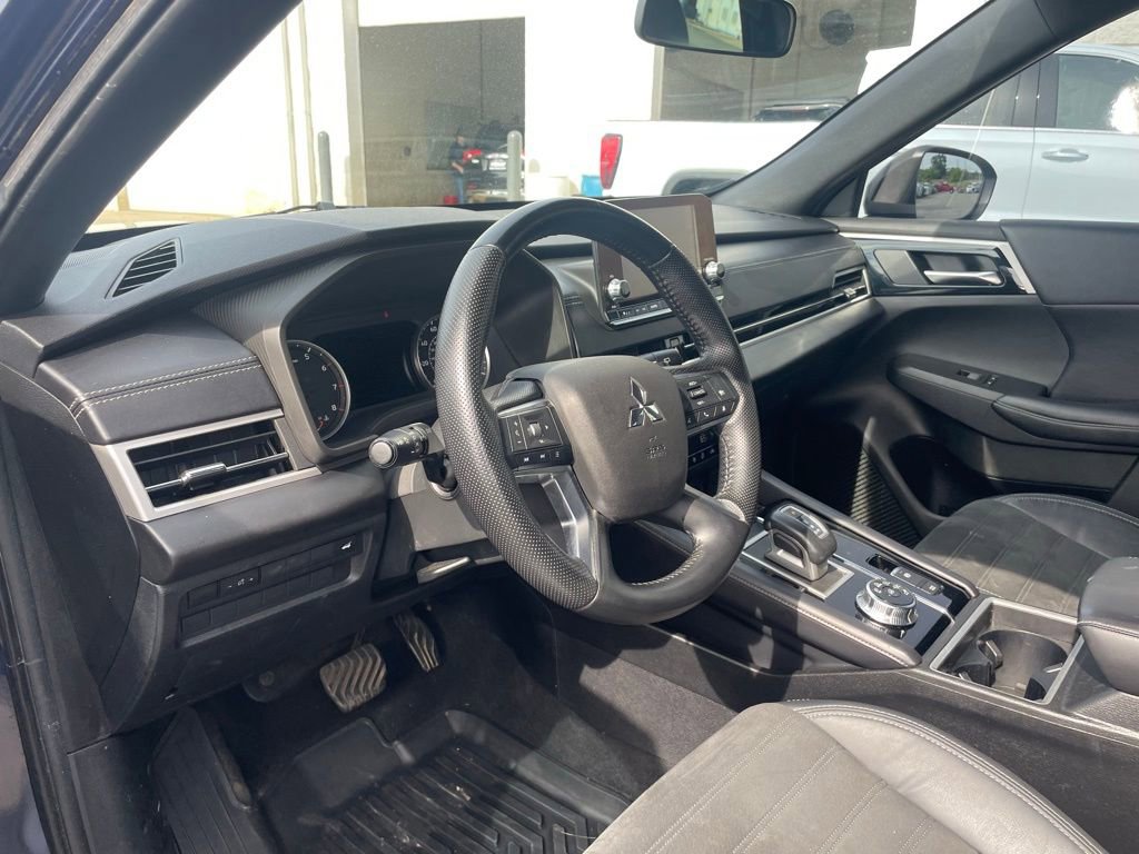 Used 2022 Mitsubishi Outlander SE FWD image 9