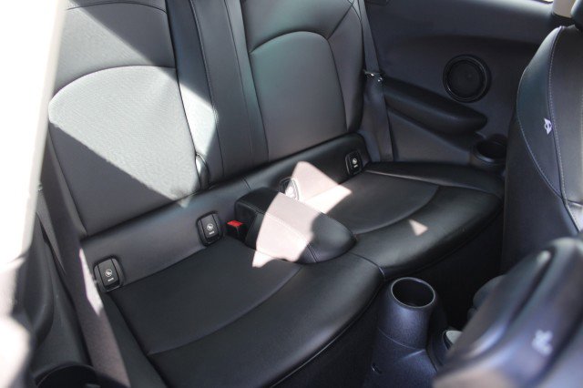 Used 2016 MINI Cooper S image 15