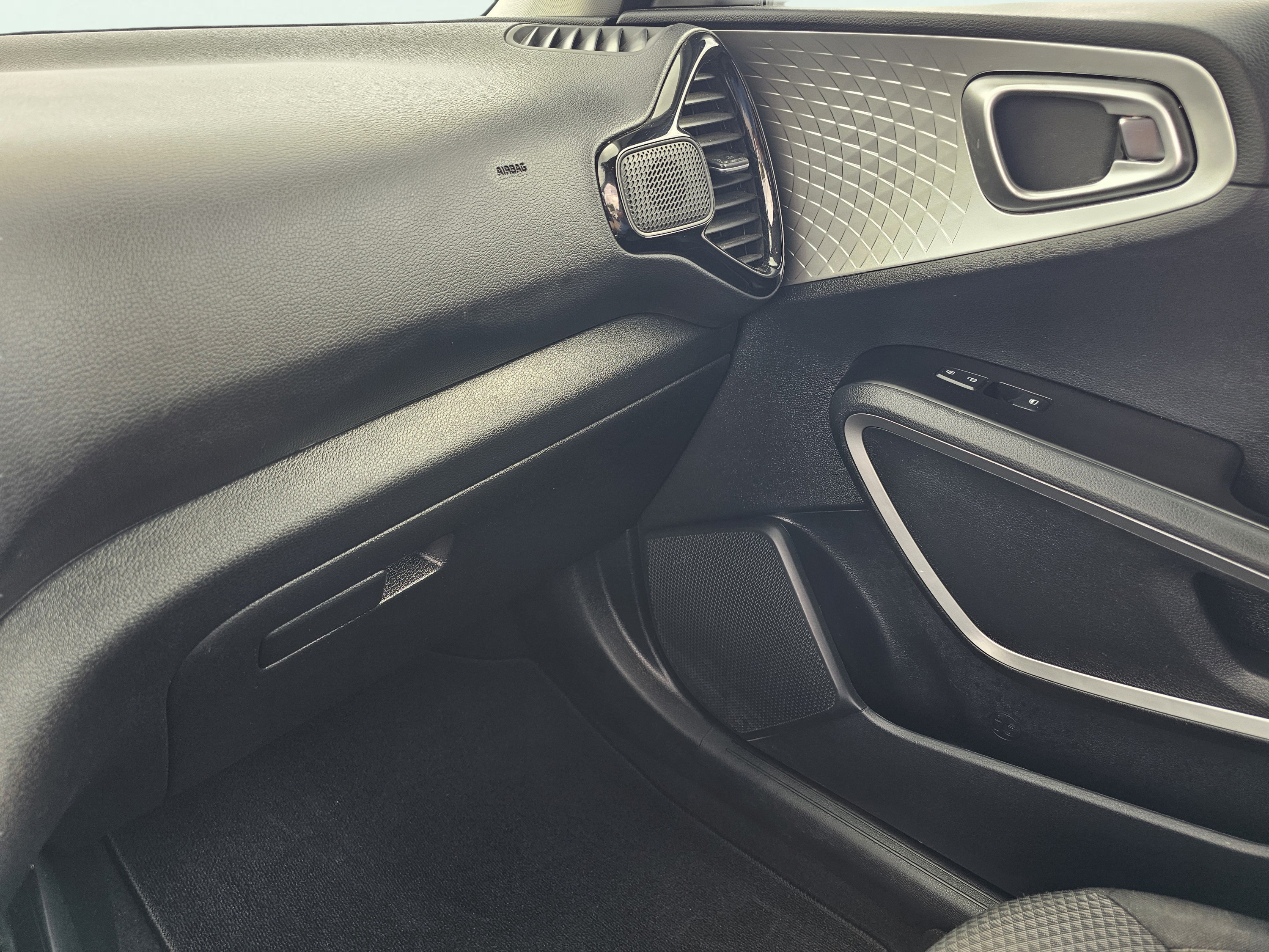 Used 2022 Kia Soul X-Line FWD image 42