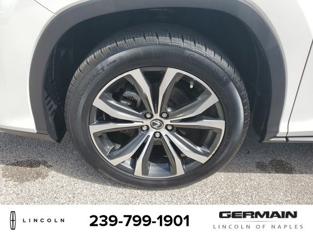 Used 2020 Lexus RX 350L Premium w/ Premium Package image 12