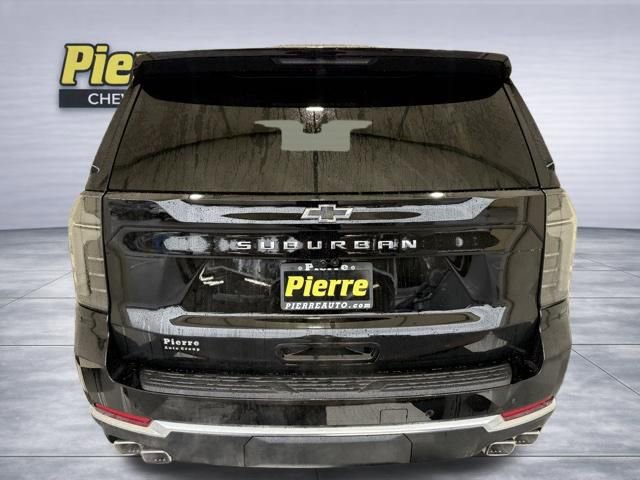 New 2026 Chevrolet Suburban High Country image 3