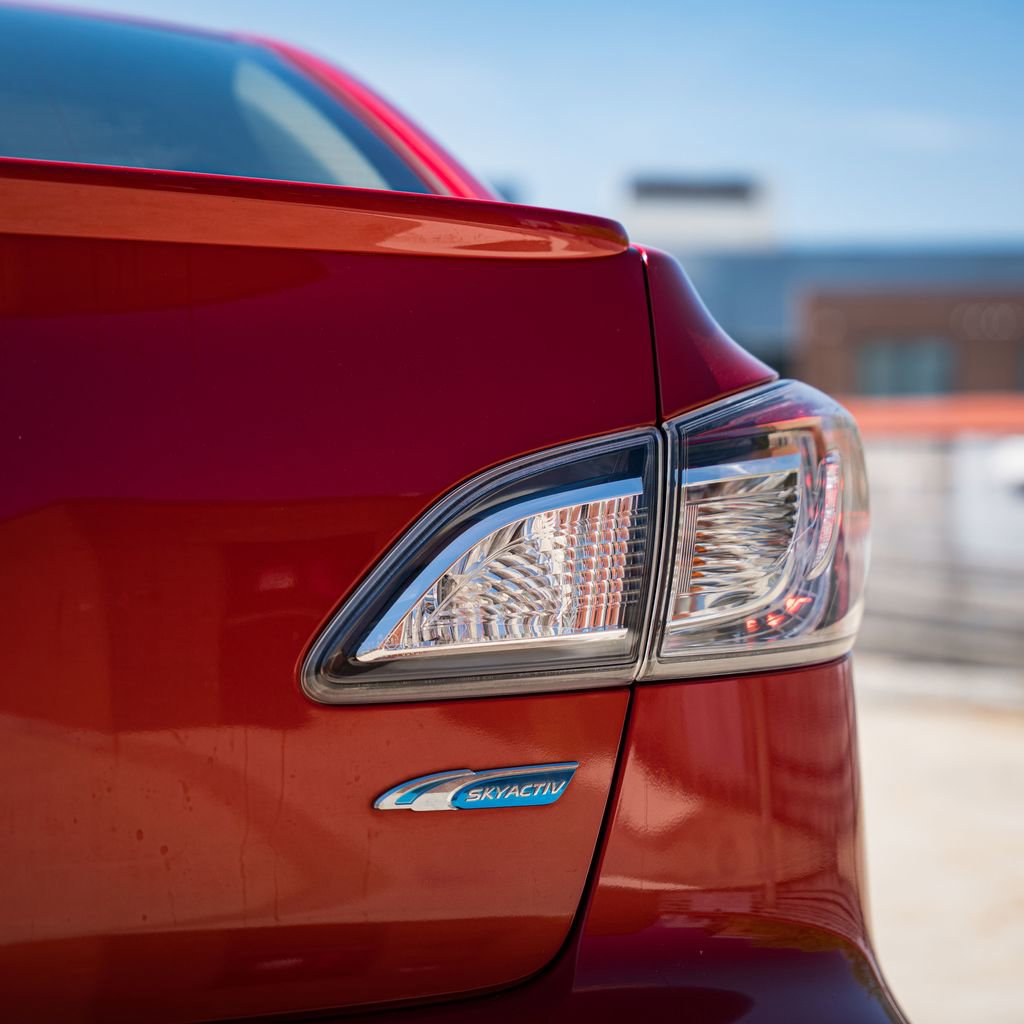 Used 2013 MAZDA MAZDA3 i Grand Touring image 6