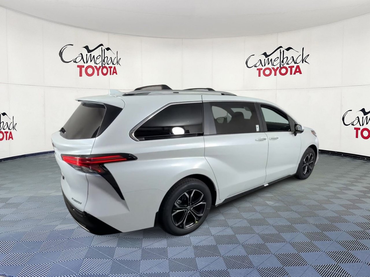 New 2026 Toyota Sienna Platinum AWD/4WD image 2