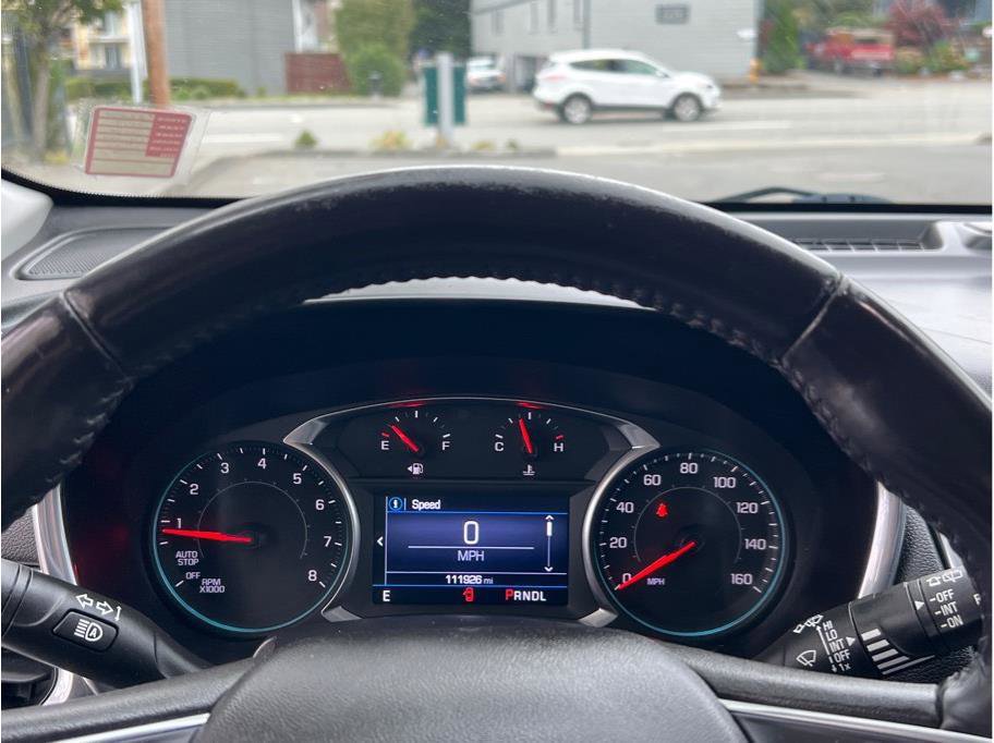 Used 2019 Chevrolet Equinox LT image 9