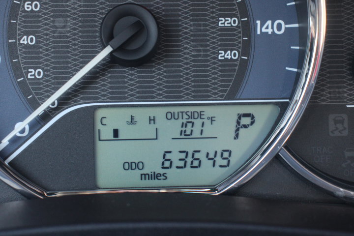 Used 2015 Toyota Corolla LE FWD image 22