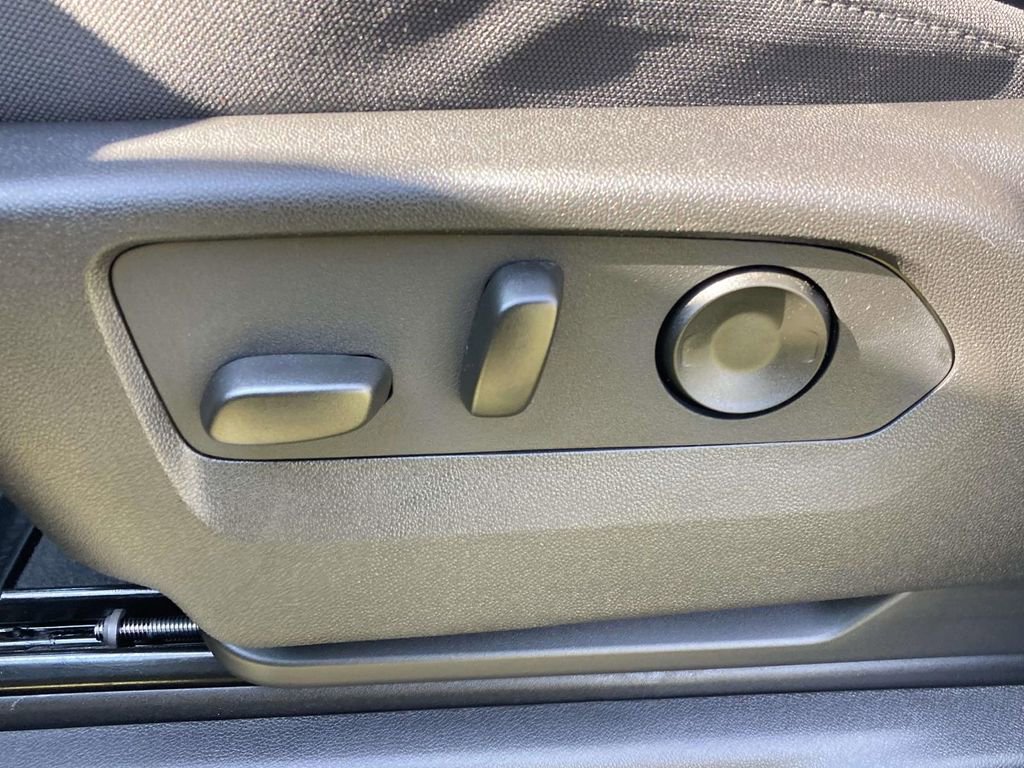 New 2026 GMC Sierra 1500 Elevation image 17