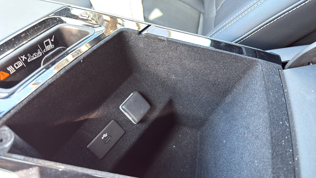 Certified 2024 Cadillac Lyriq Sport AWD/4WD image 39