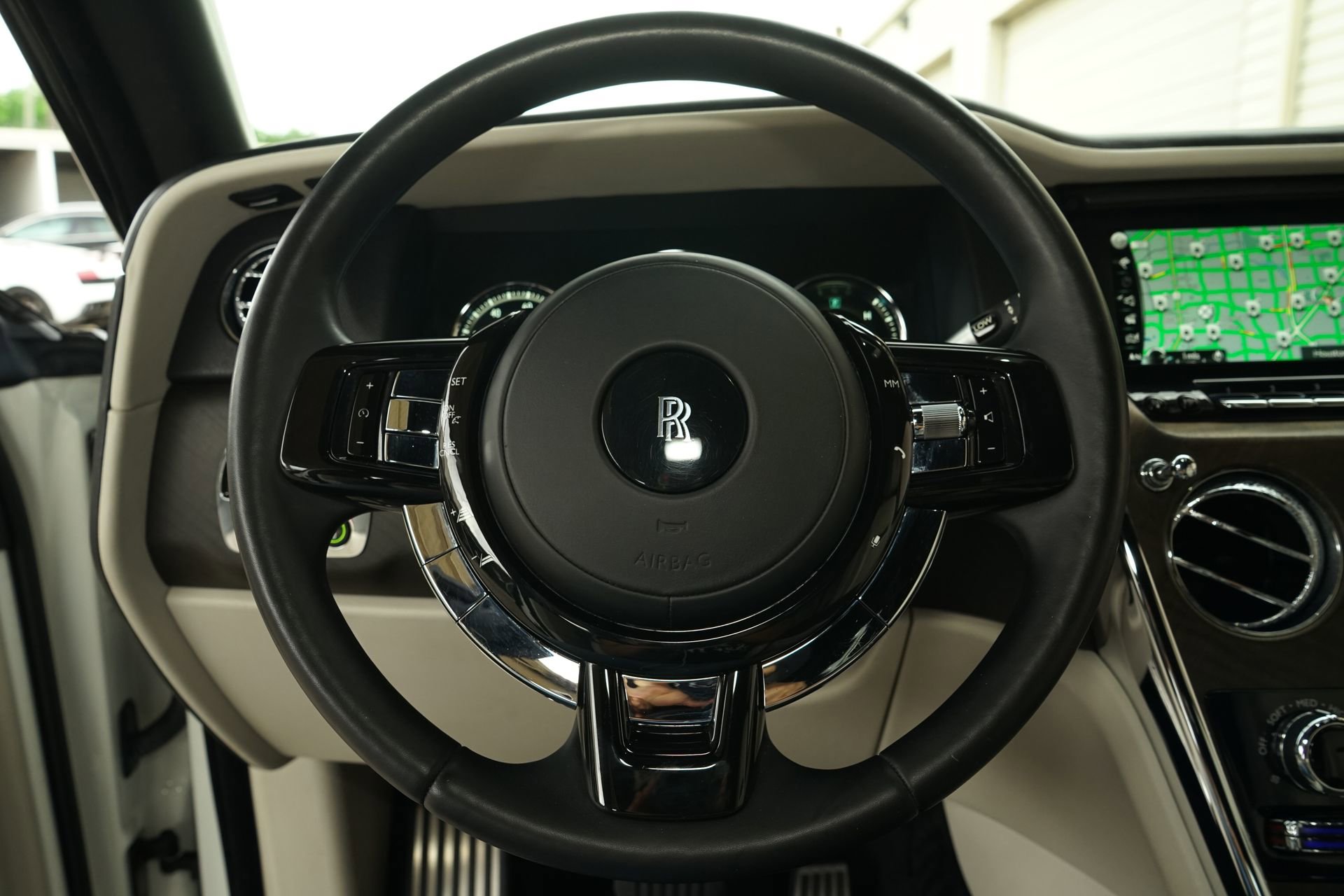 Used 2019 Rolls-Royce Cullinan AWD/4WD image 13
