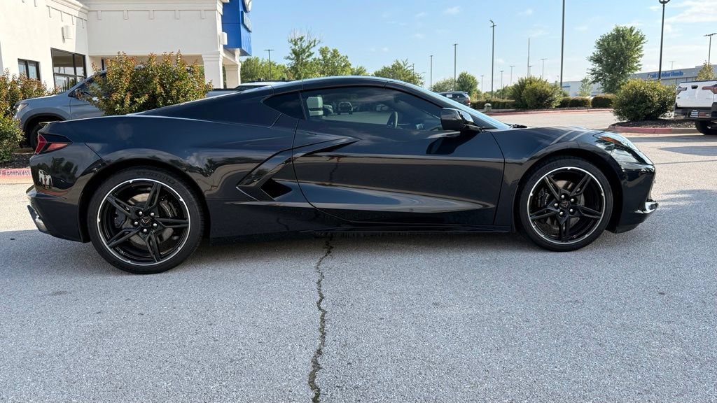 Used 2024 Chevrolet Corvette Stingray Coupe w/ 1LT RWD image 8