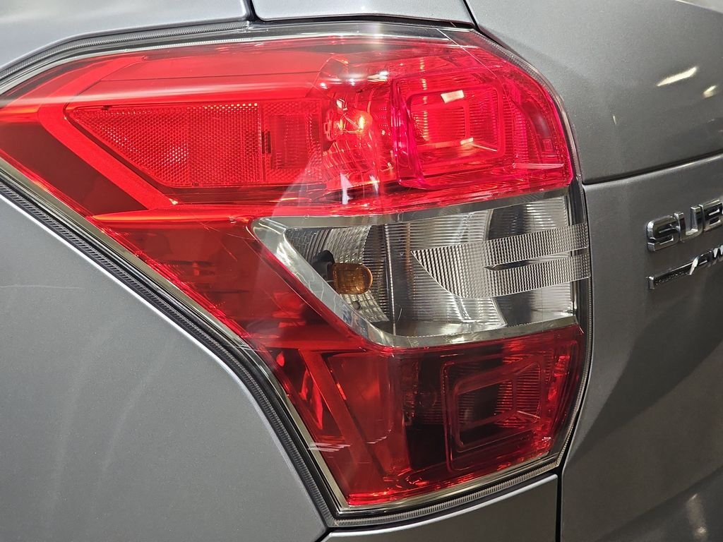 Used 2016 Subaru Forester 2.5i Touring w/ Eyesight & Navigation System AWD/4WD image 37