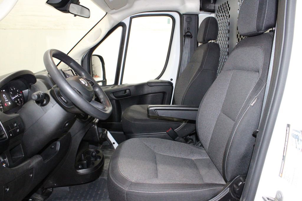 Used 2023 RAM ProMaster 2500 image 8
