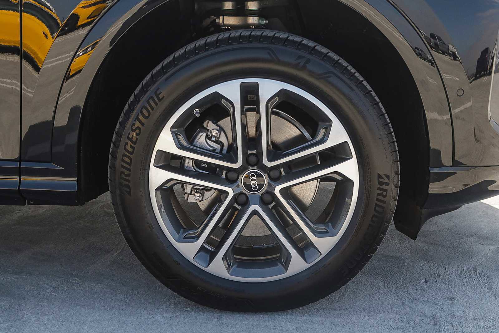 New 2025 Audi Q5 Premium image 11