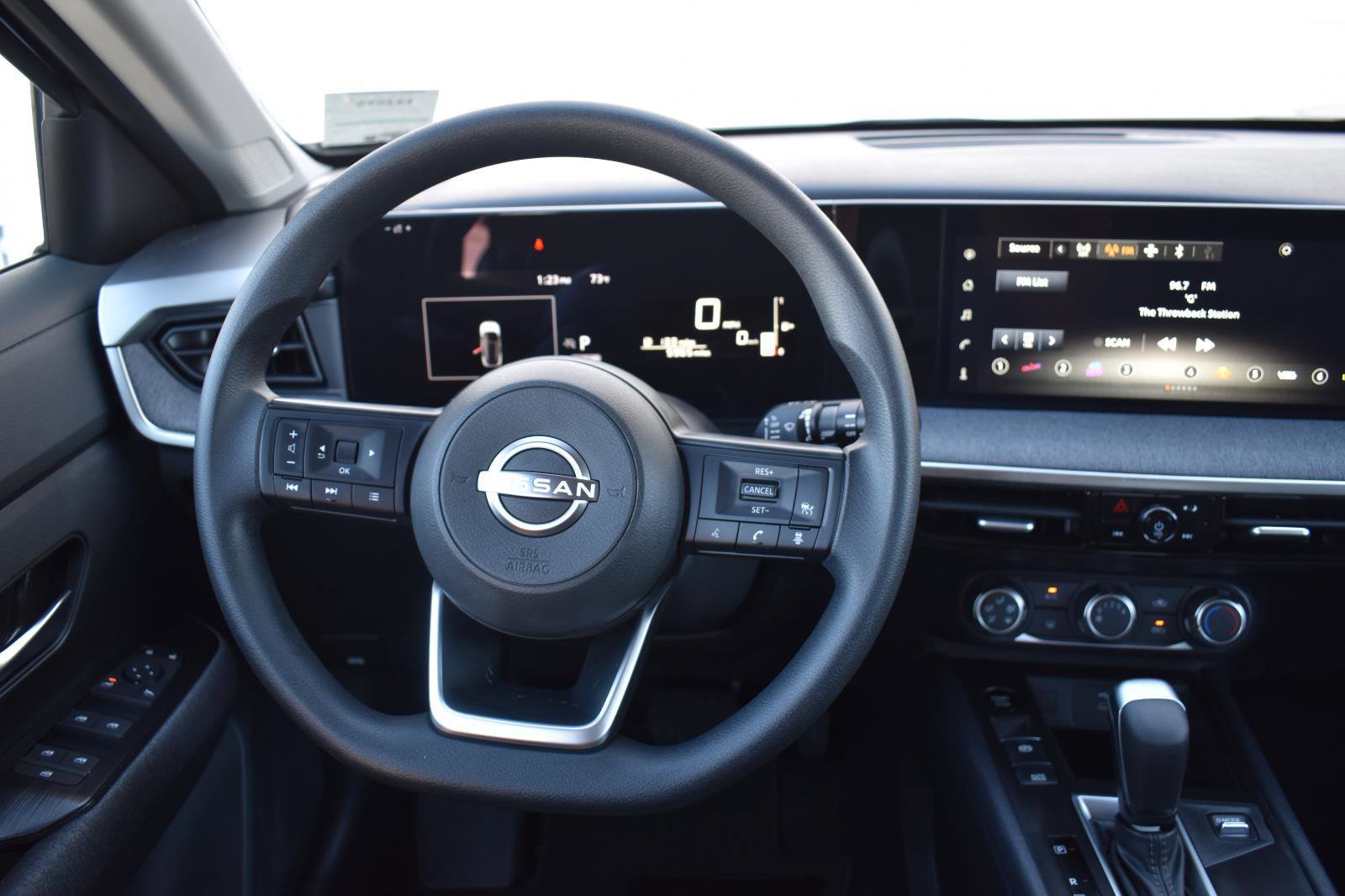 Certified 2025 Nissan Kicks SV image 19