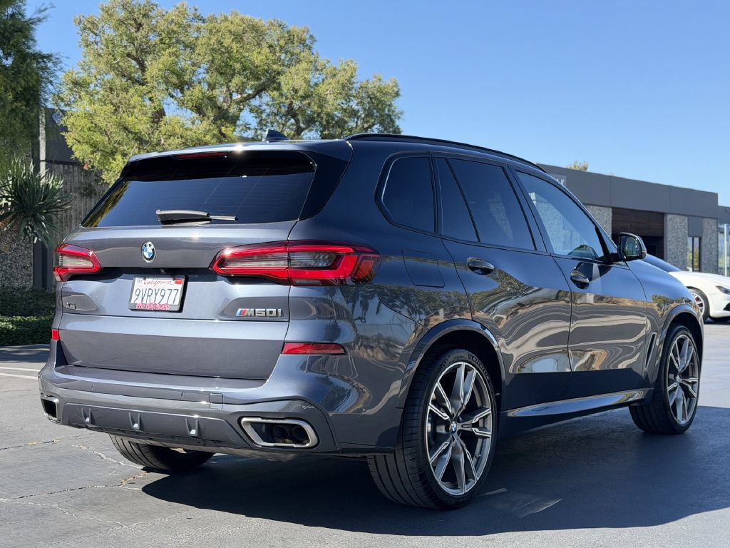 Used 2020 BMW X5 M50i w/ Executive Package AWD/4WD image 4