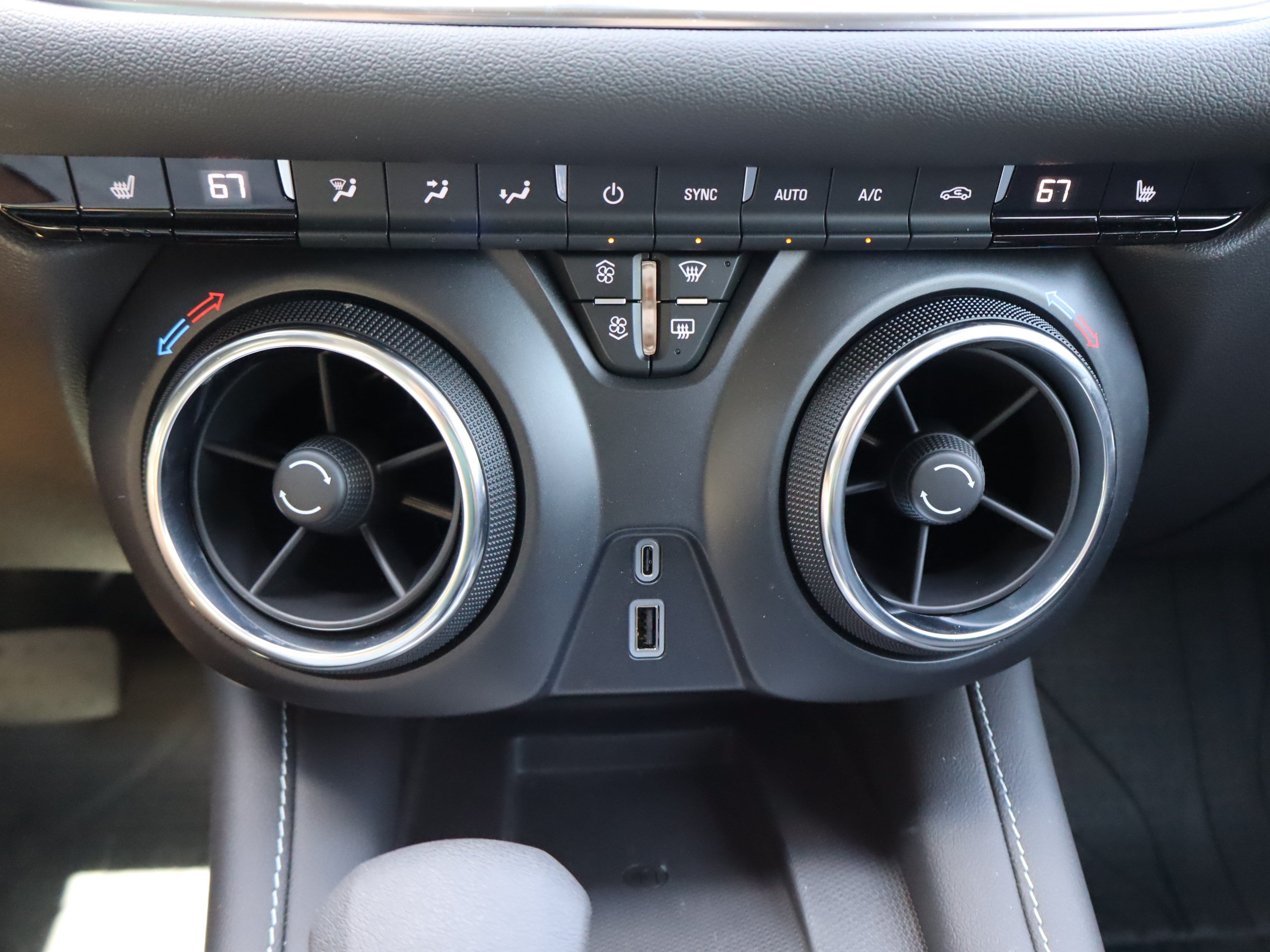 Used 2026 Chevrolet Blazer LT w/ Convenience Package FWD image 27