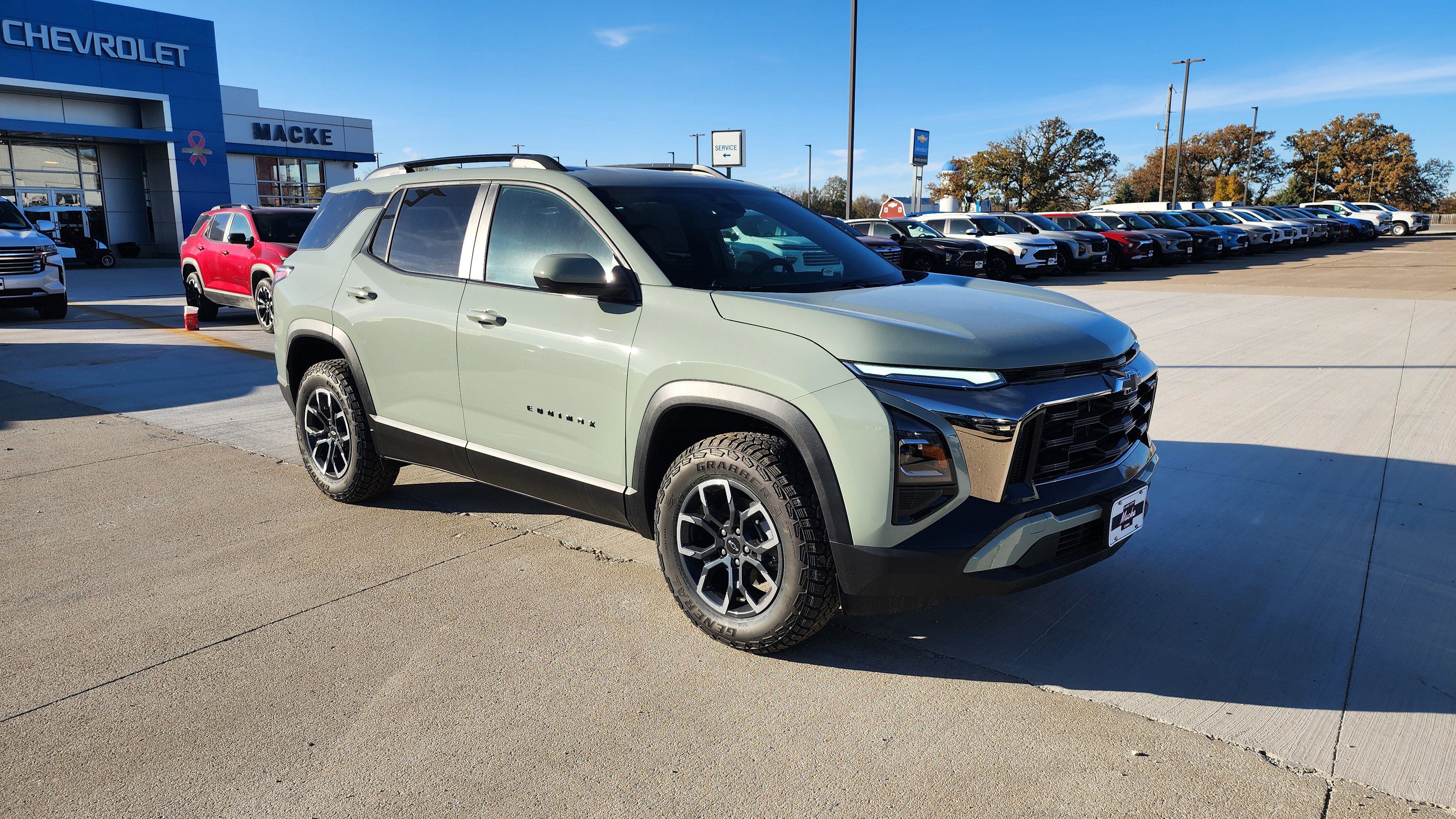 New 2026 Chevrolet Equinox ACTIV image 3