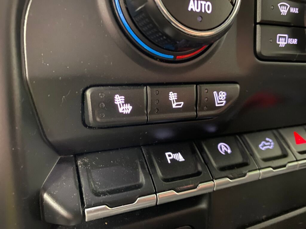 Used 2019 Chevrolet Silverado 1500 LTZ w/ LTZ Plus Package image 14