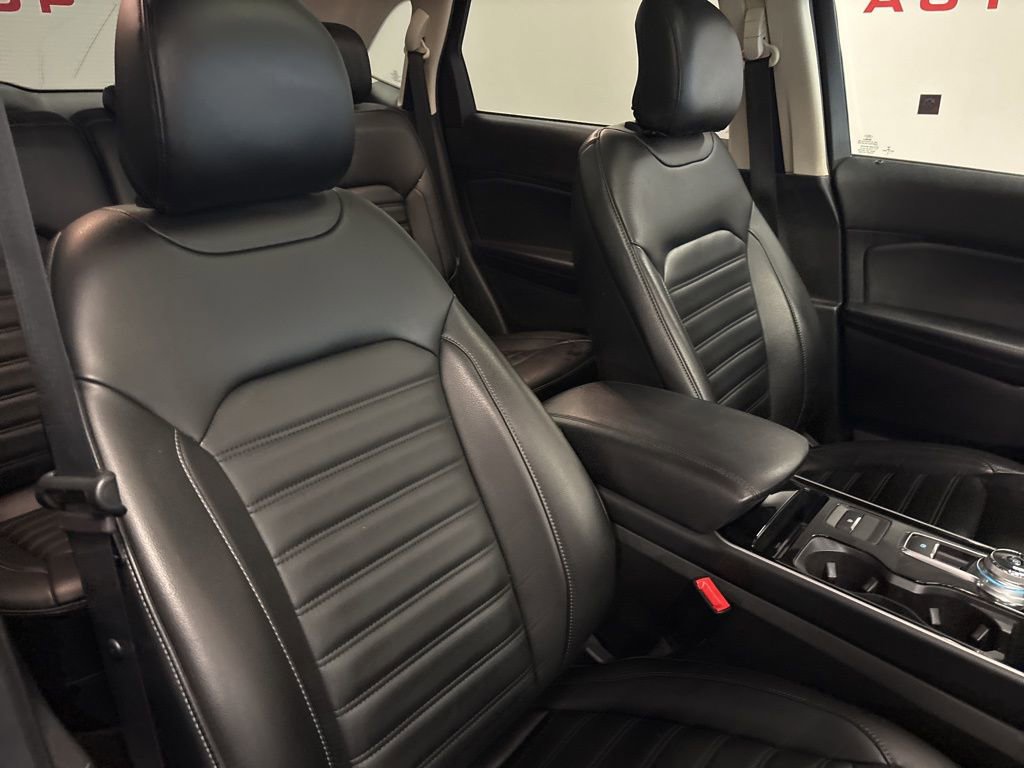 Used 2019 Ford Edge SEL w/ Equipment Group 201A image 34