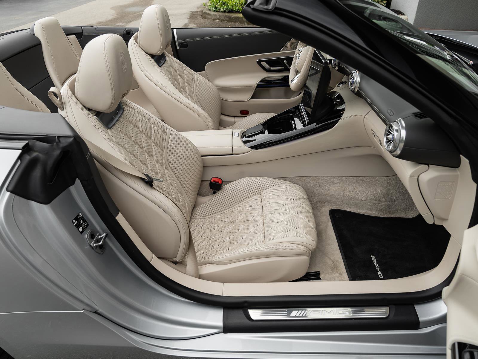 Used 2022 Mercedes-Benz SL 55 AMG 4MATIC image 30