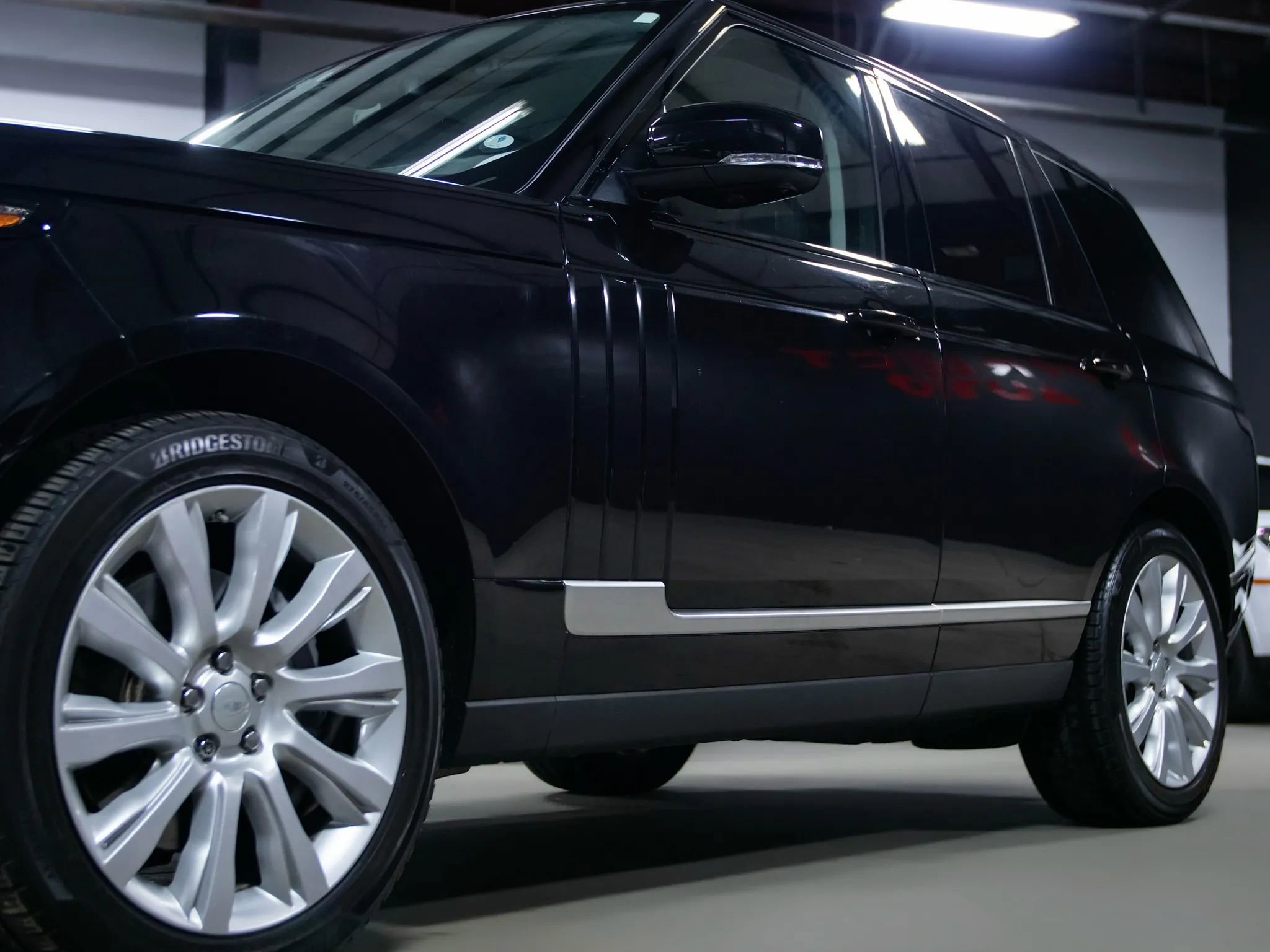 Used 2015 Land Rover Range Rover Supercharged image 7